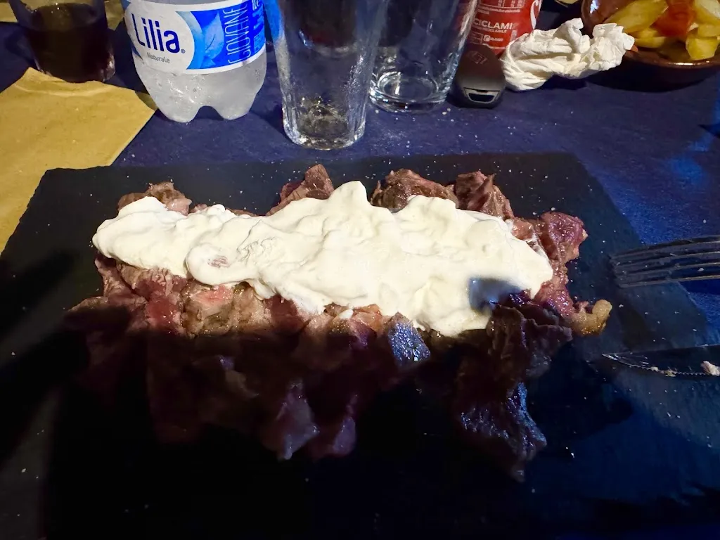 luigi M2403_Arrusti & Mangia Camping_Aieta_review