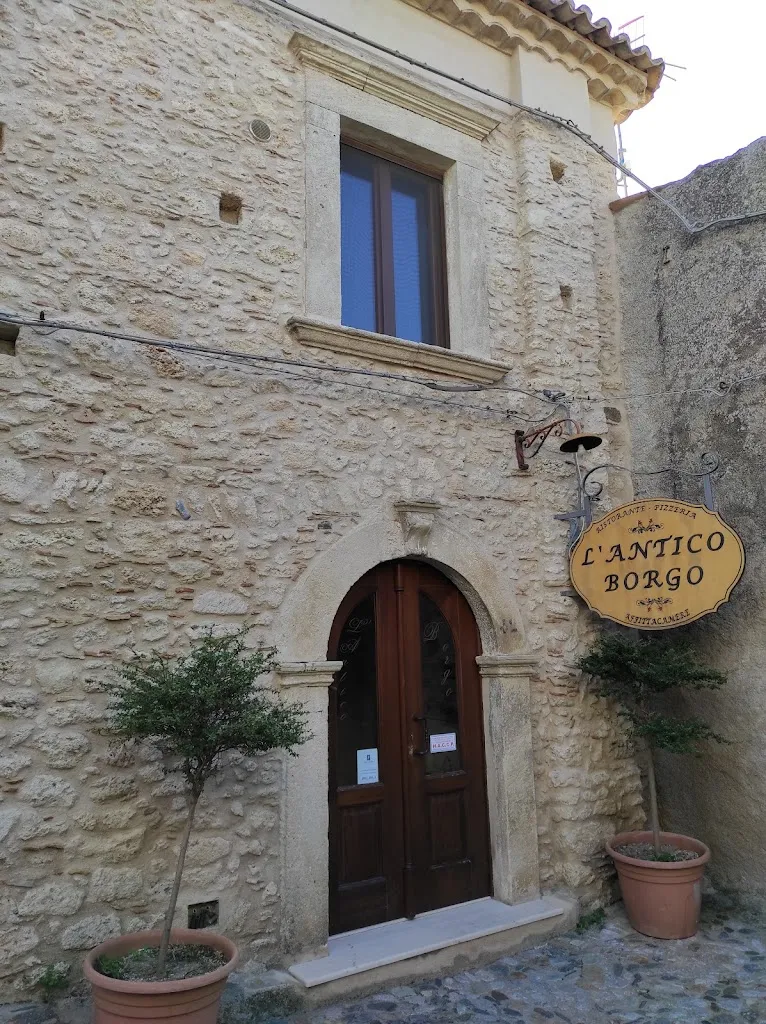 Tony Farina_L'Antico Borgo di LaRosa Maria Loredana_Agnana Calabra_review