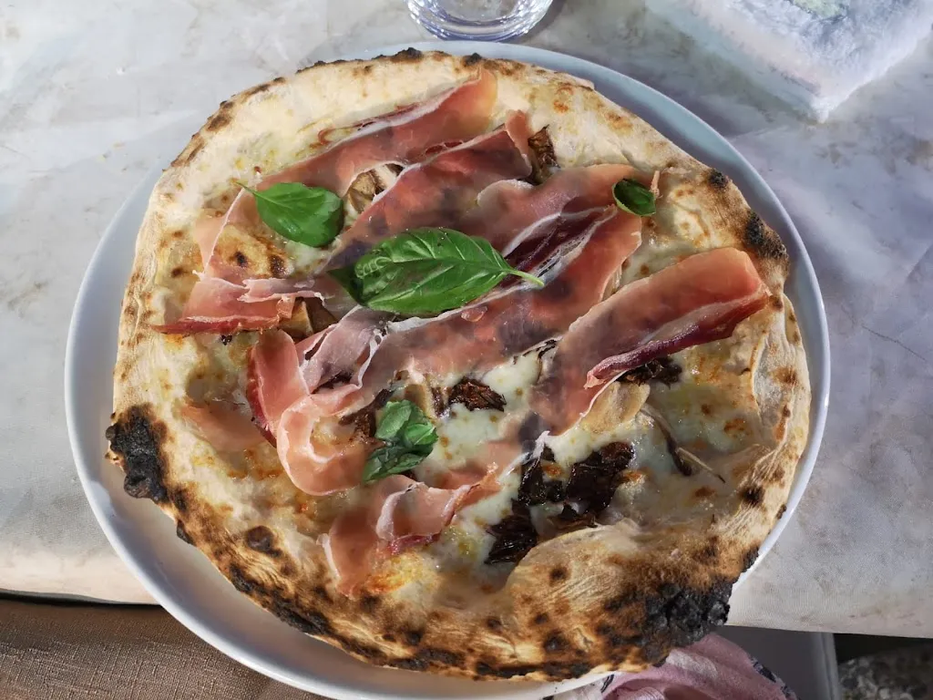 Giuseppe Paccione_L'Antico Borgo di LaRosa Maria Loredana_Agnana Calabra_review