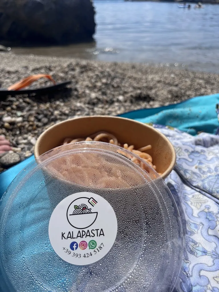 valentina di massimo_Kalapasta_Acconia_review