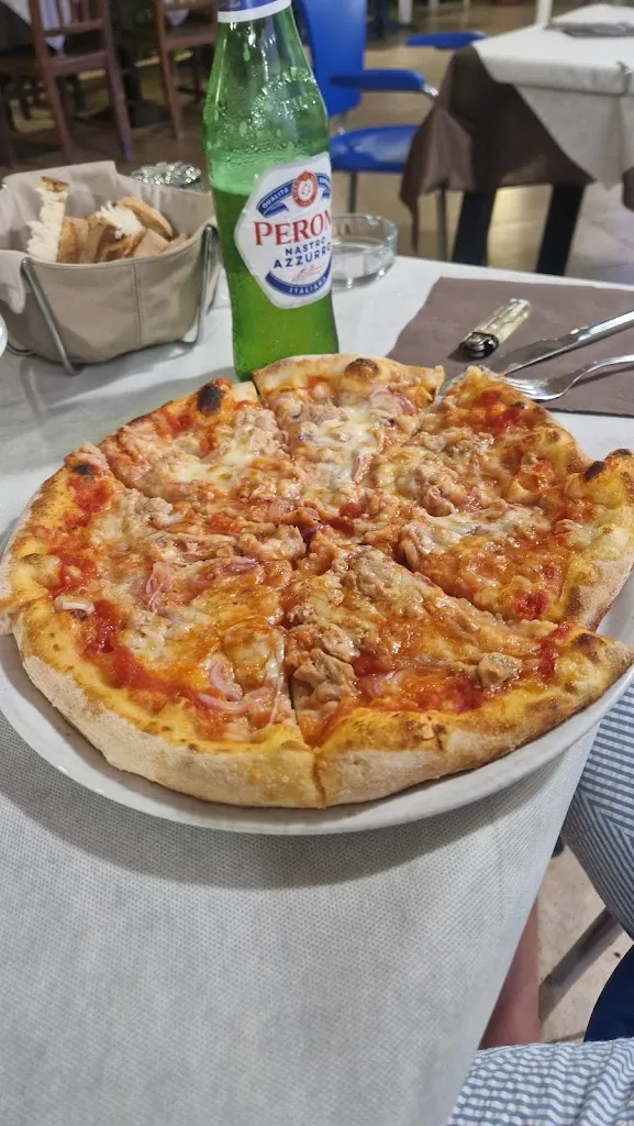 Nikita Kim_La Perla Ristorante & Piscina_Acconia_review