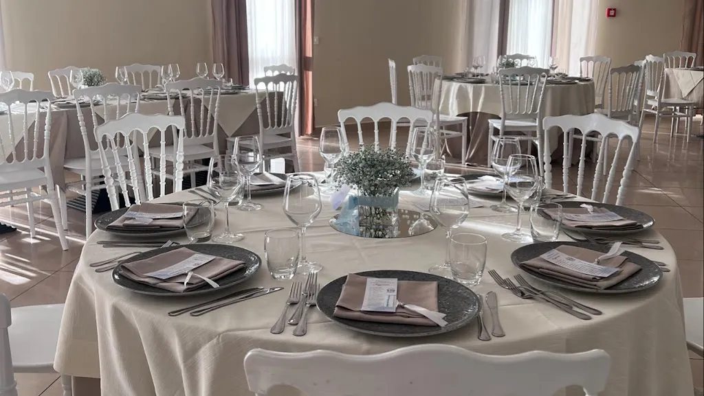 La Perla Ristorante & Piscina restaurant in Acconia