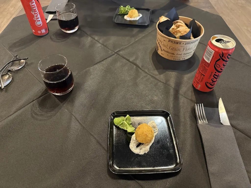 marco zhu_La Barrica_Acconia_review