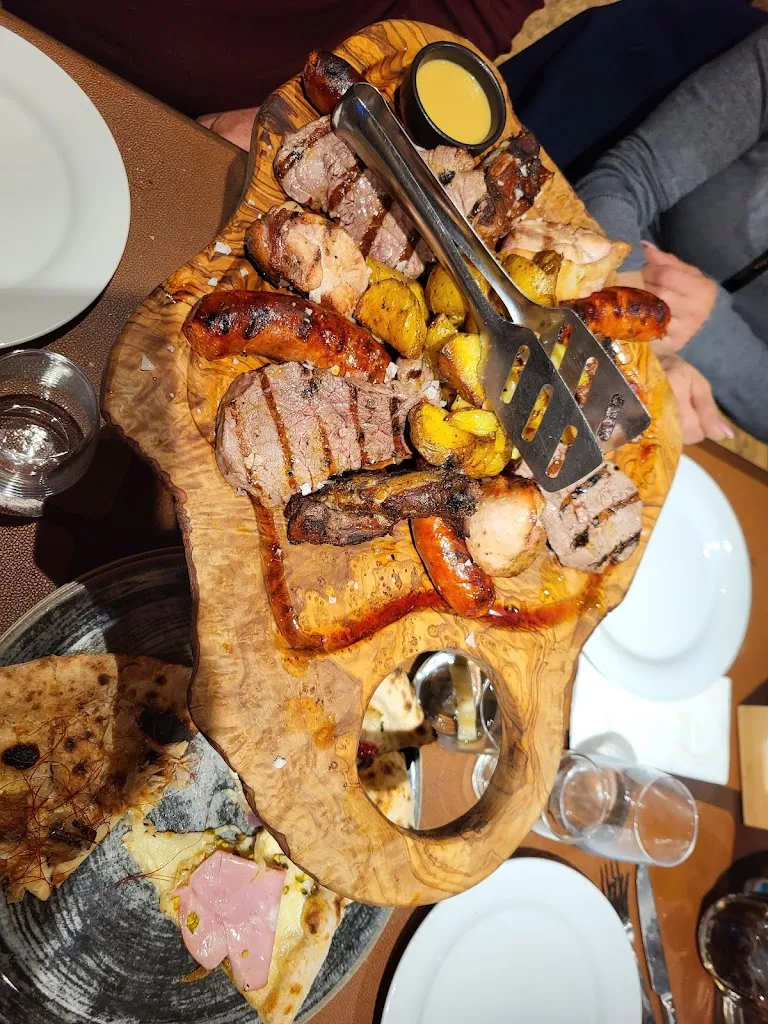 Stephen Boyle_109officine: Braceria - Ristorante di Carne - Caffetteria - Lounge Bar - Pasticceria_Acconia_review