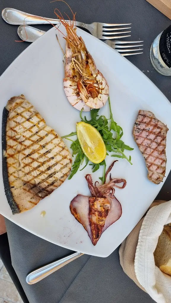 Menu_BellaVista Restaurant_Acconia_image_1