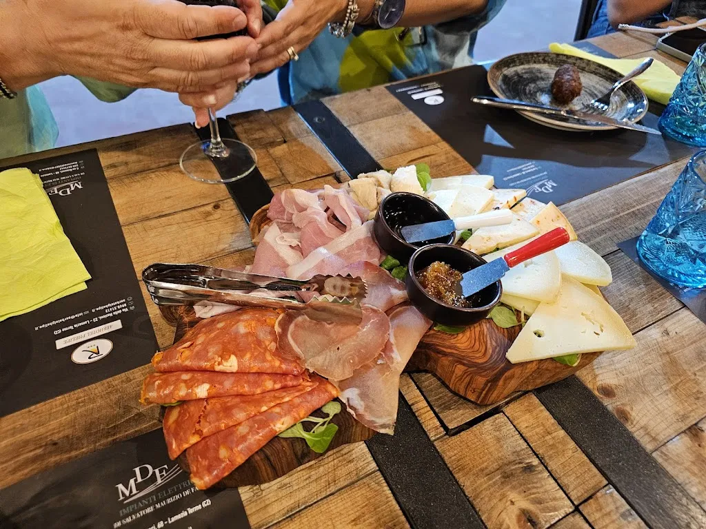 Fabrizio Brambilla_Caveau Bistrot Marinella_Acconia_review