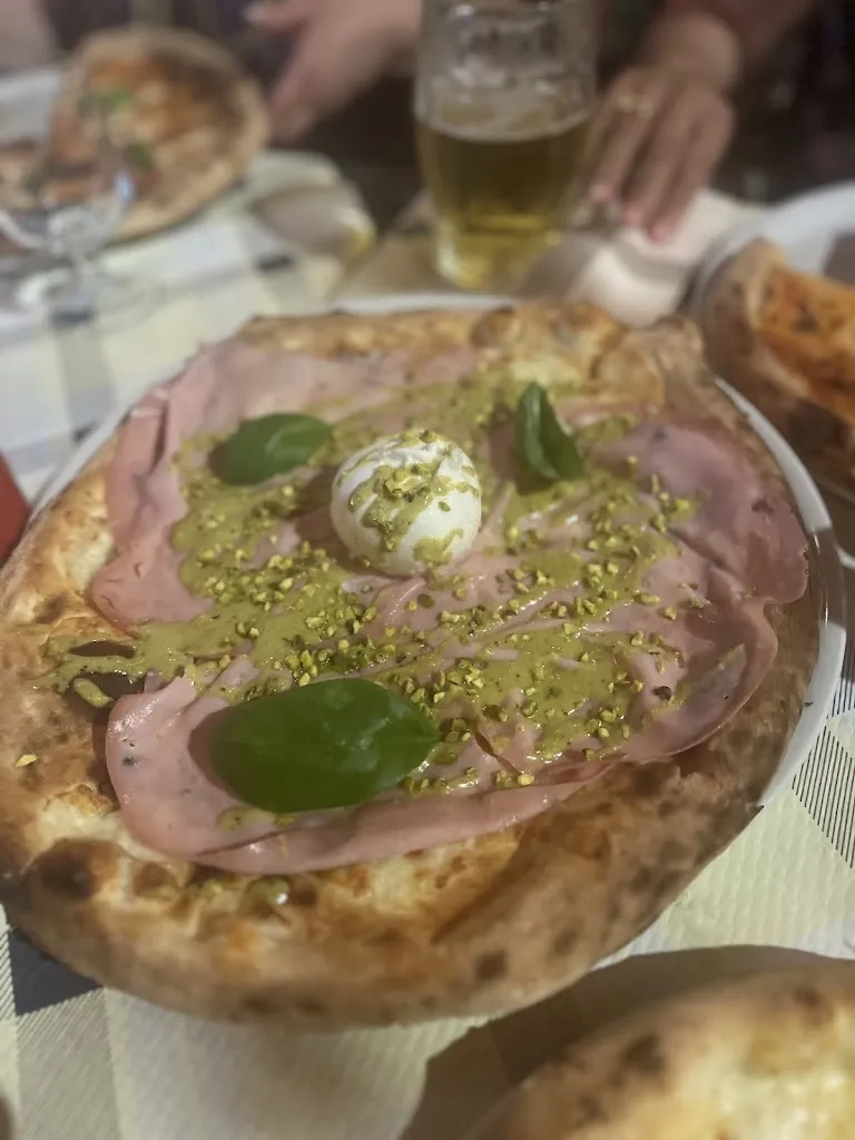 Alessio Spoto_Miseria&nobiltà Ristorante &pizzeria-Altomonte cs_Altomonte_avis