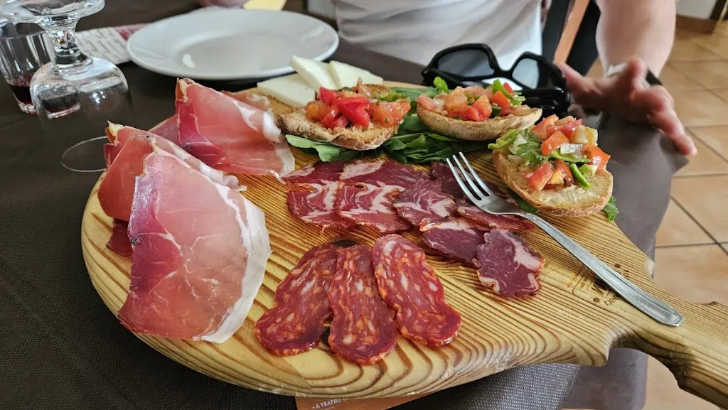 Trattoria Zio Pierino_Altomonte_slider_image_3