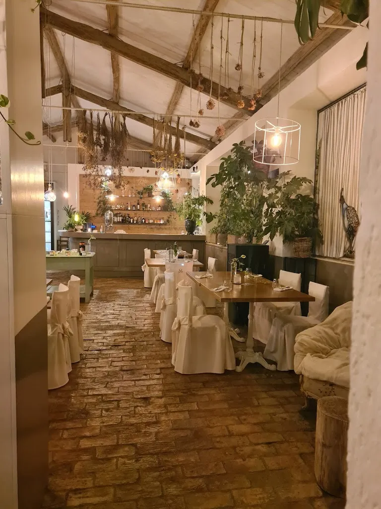 Strada Per Castello Serra Giumenta_Altomonte_slider_image_1