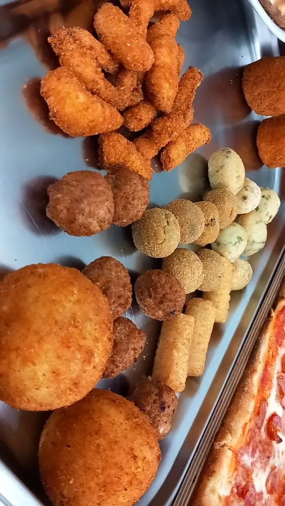 Pizzeria rosticceria Romeo_Altomonte_slider_image_2