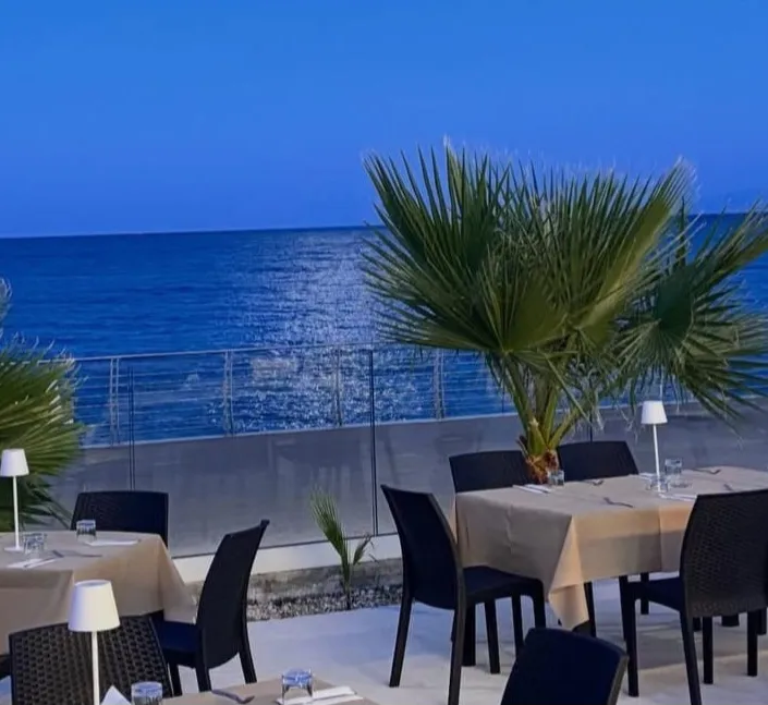 Top Stop Beach restaurant in Amendolara