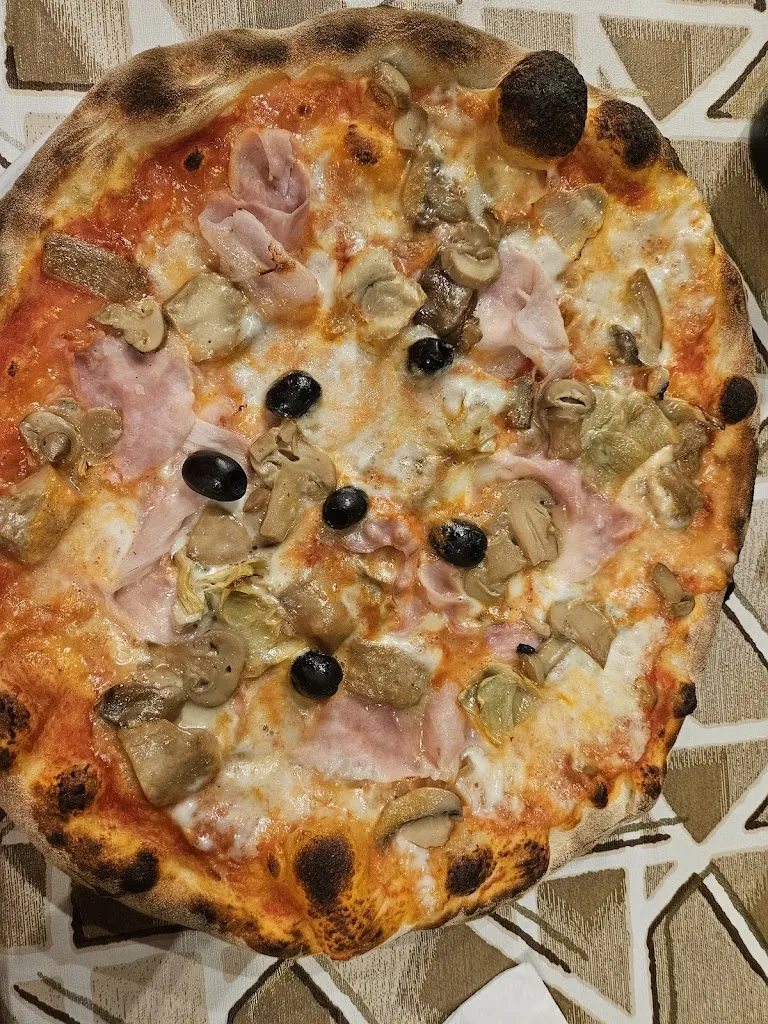 Pizzeria Il Pirata_Amendolara_slider_image_2