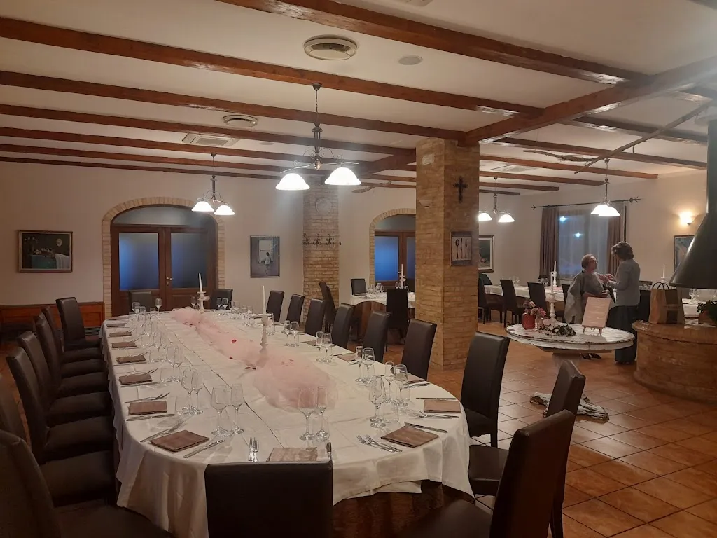 Ristorante Il Focolare restaurant in Collecorvino
