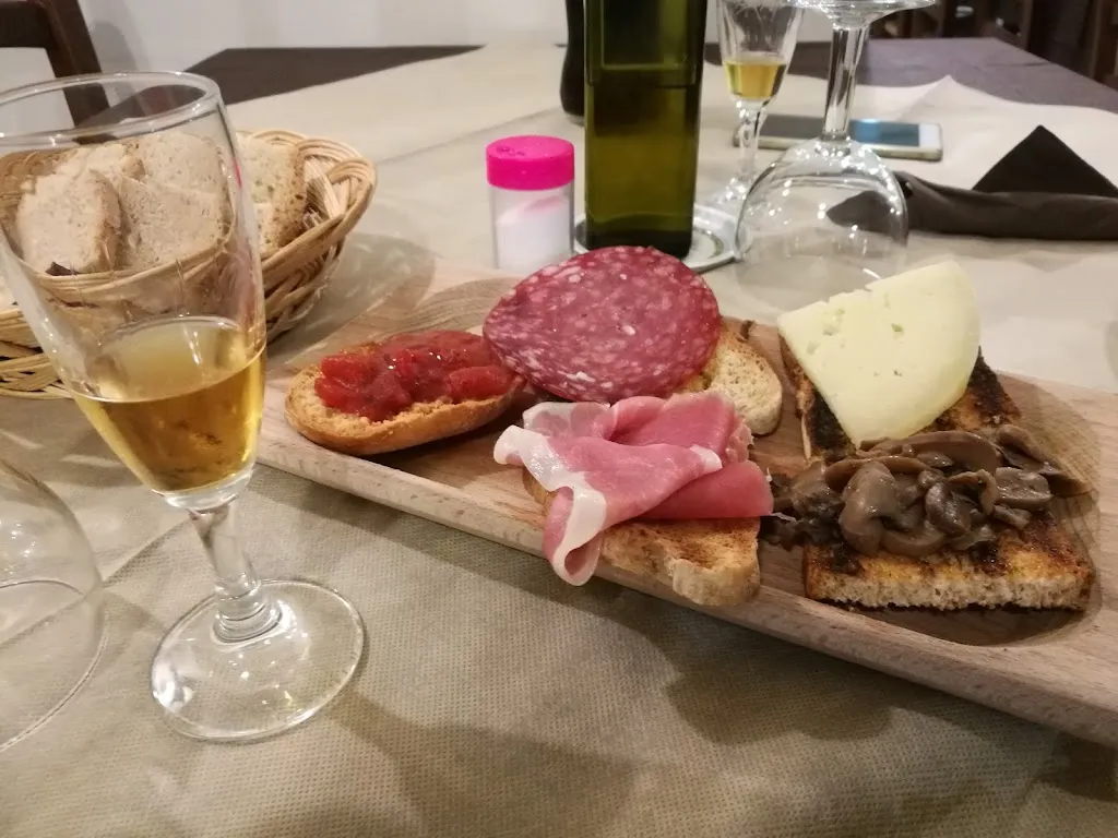 Vratislav Pors_Margherita 3 Hosteria Arrosticini e braceria_Collecorvino_review