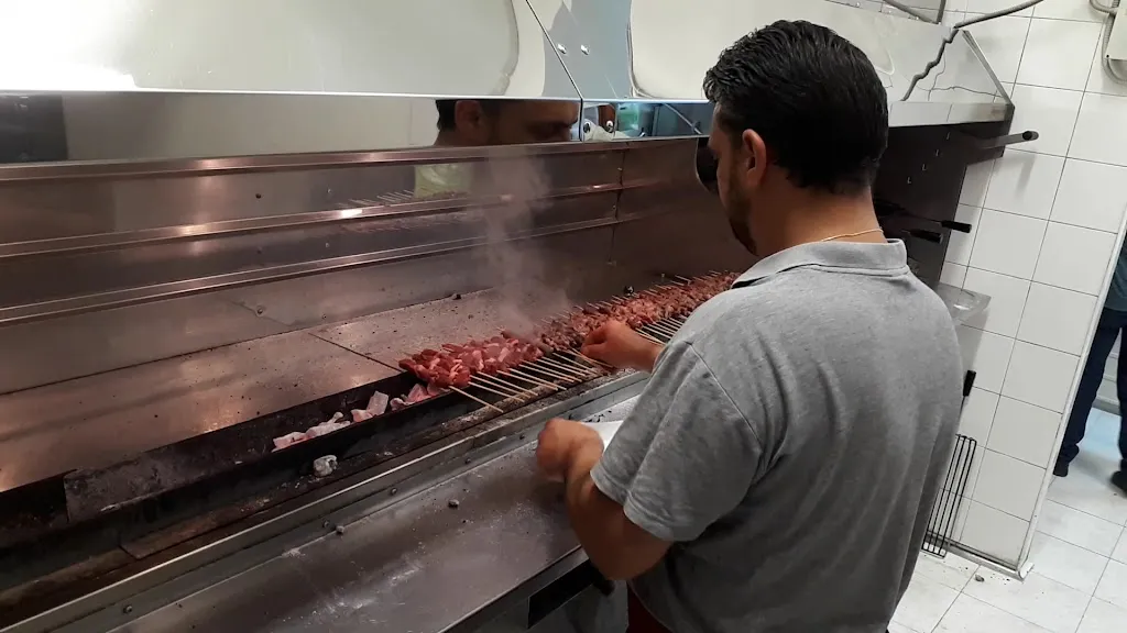 Margherita 3 Hosteria Arrosticini e braceria_Collecorvino_slider_image_2