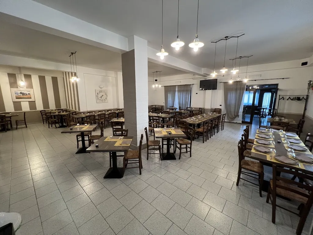 Ristorante Pizzeria Pizzalandia restaurant in Collecorvino