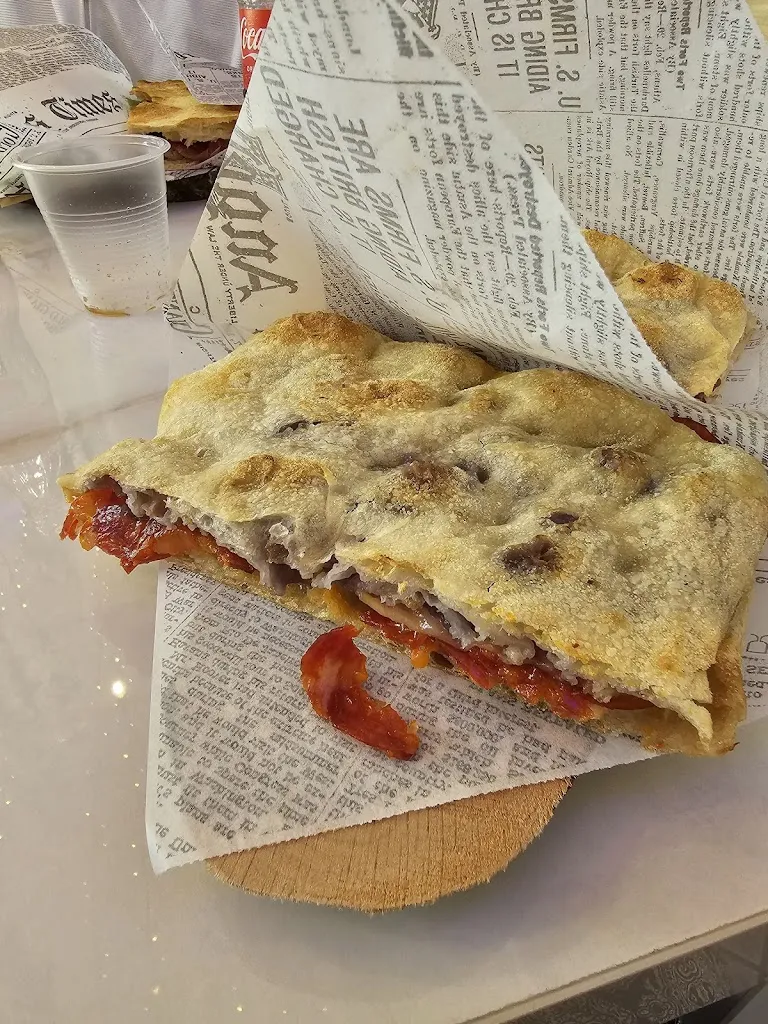 Samantha Marrelli_Focaccina_Amantea_review