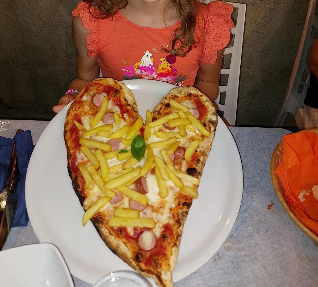 Mariarosaria Castiglione_Dal Tingi - Bar, trattoria, pizzeria_Amantea_review