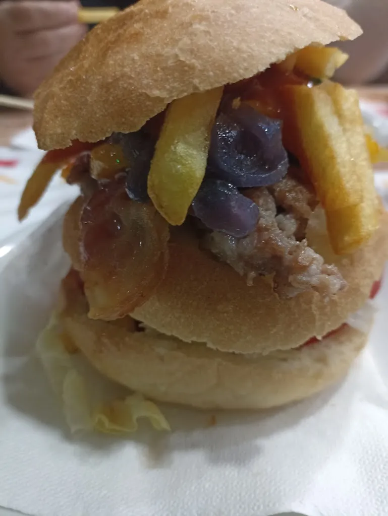 Massimiliano Gentile_Leggero Cafe_Collecorvino_review