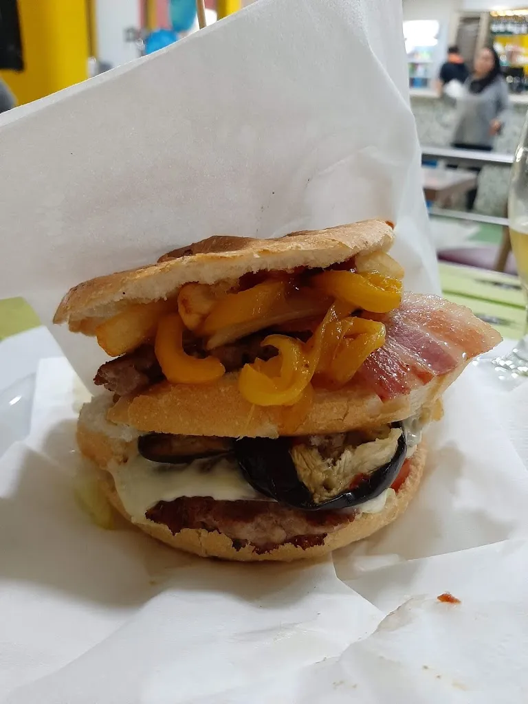 Leggero Cafe_Collecorvino_slider_image_3