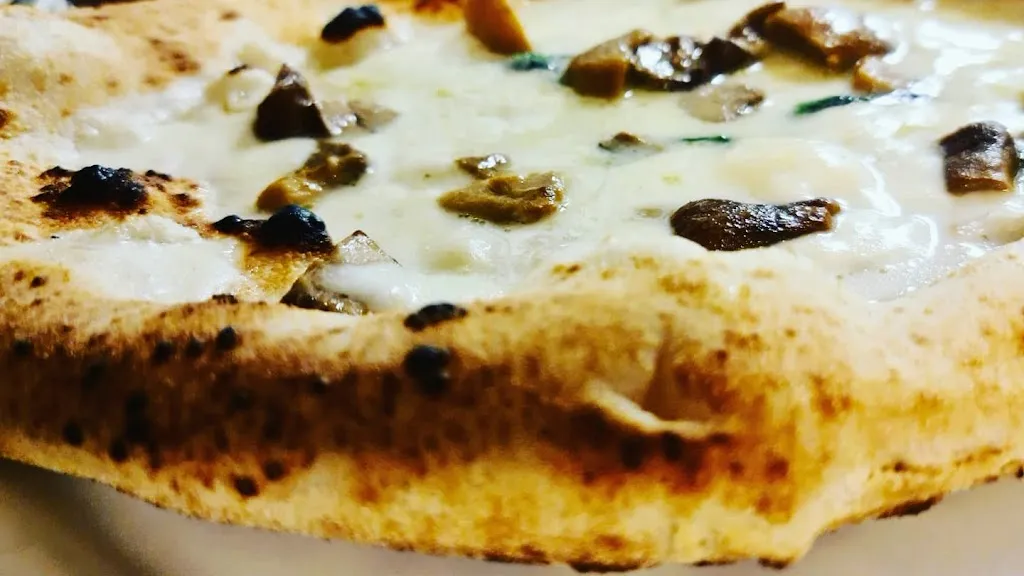 Pizzeria Trattoria Retrogusto_Amantea_slider_image_2