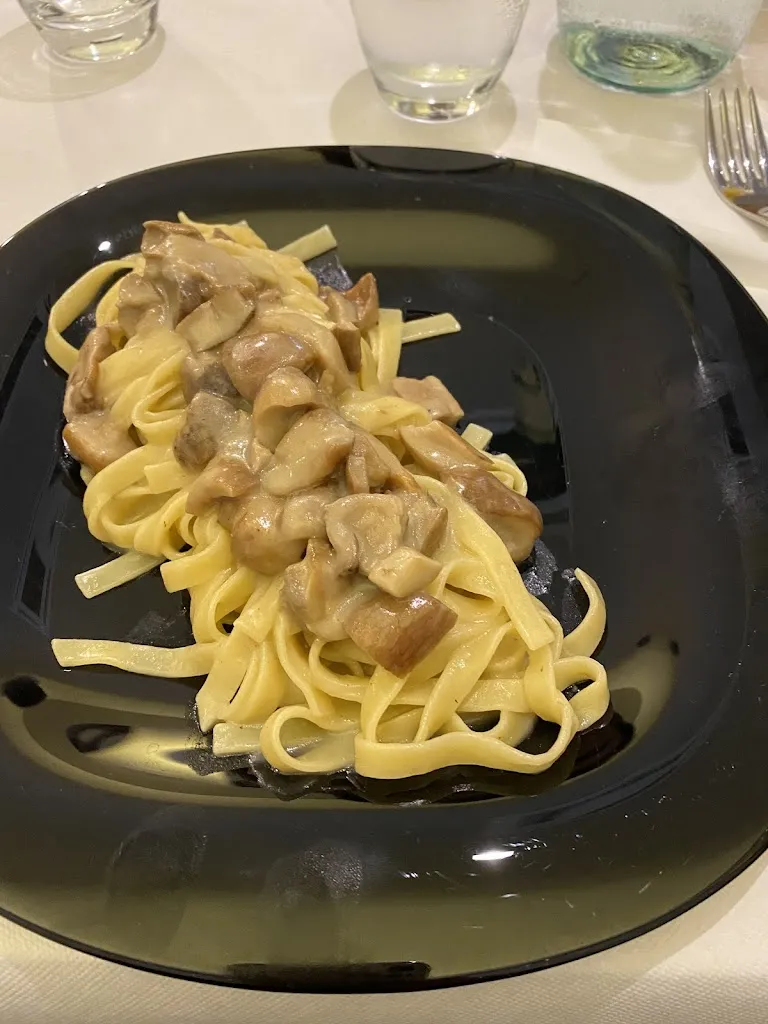 Pizzeria Trattoria Retrogusto_Amantea_slider_image_3