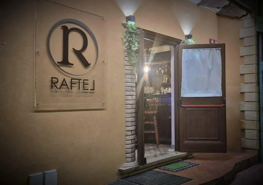 Raftel | Pizzeria - Hamburgeria - Loungebar restaurant in Ardore