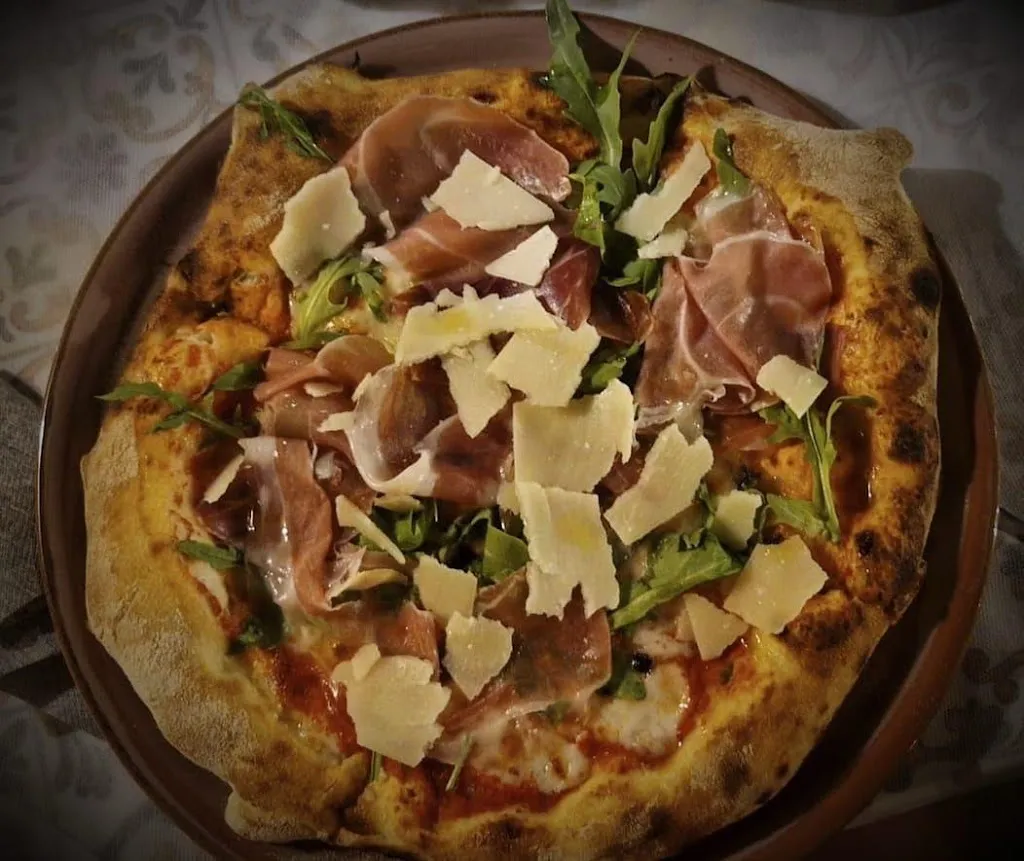 Raftel | Pizzeria - Hamburgeria - Loungebar_Ardore_slider_image_2