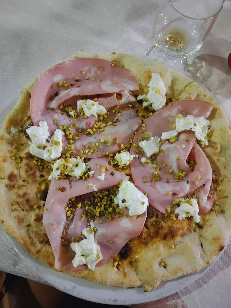 Giulia Savino_Il Muretto Ristorante Pizzeria_Ardore_recensione