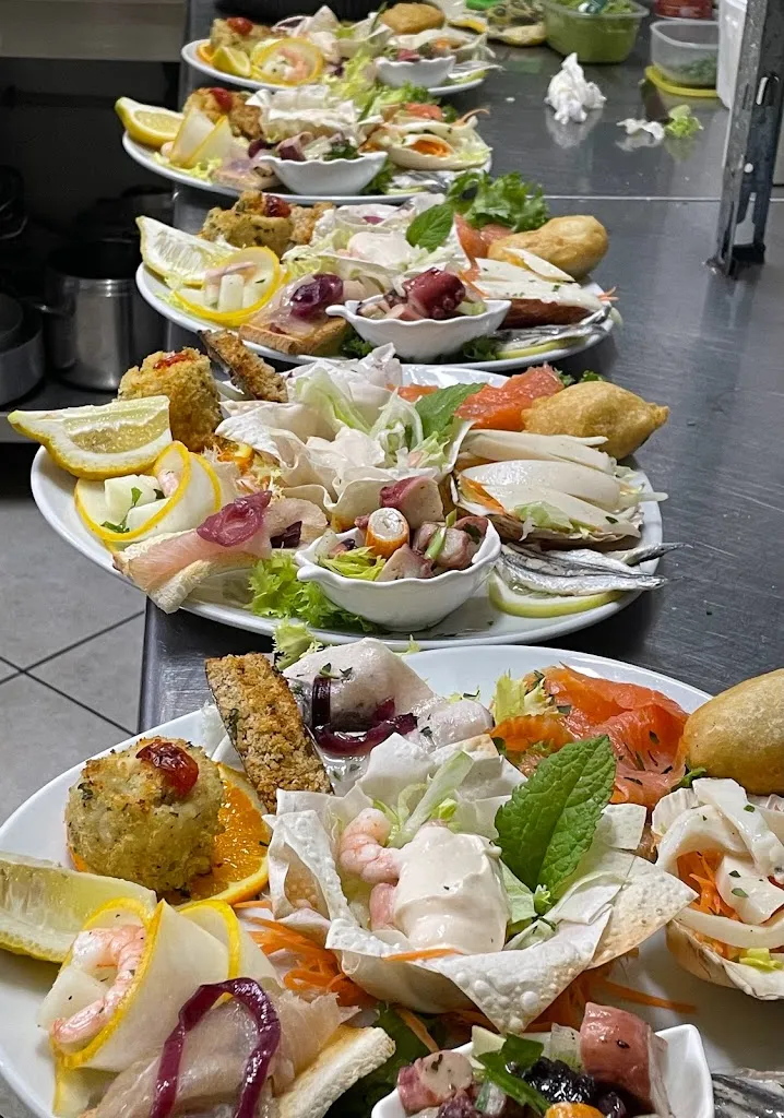 Ristorante Pizzeria Red Crystal_Ardore_slider_image_2