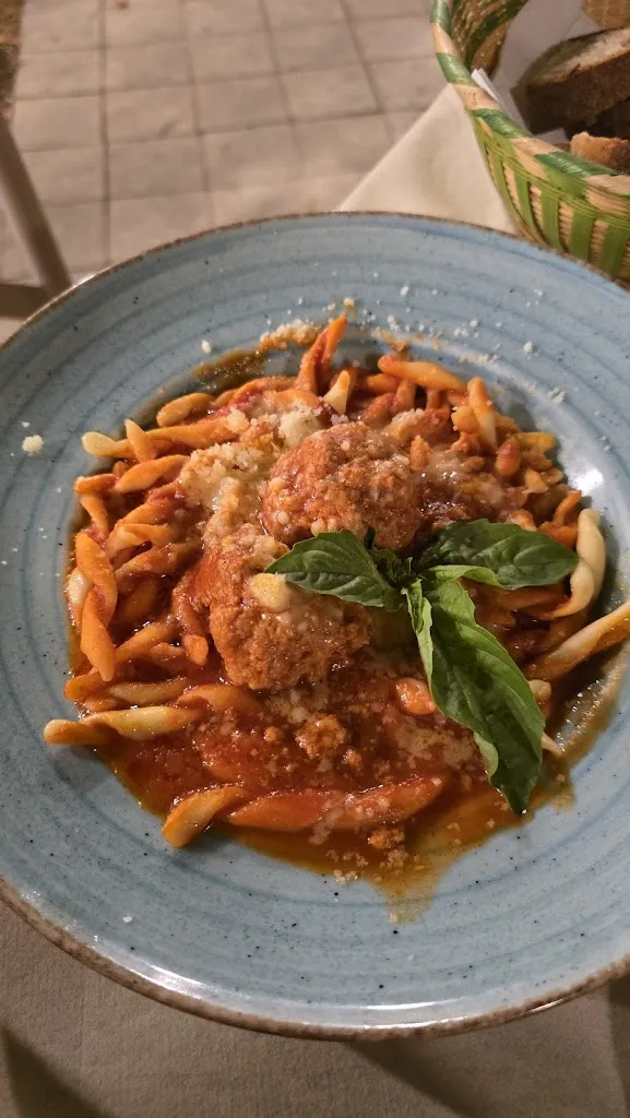 La Cantinetta - Cucina tipica - Enoteca e pizza_Badolato_slider_image_2