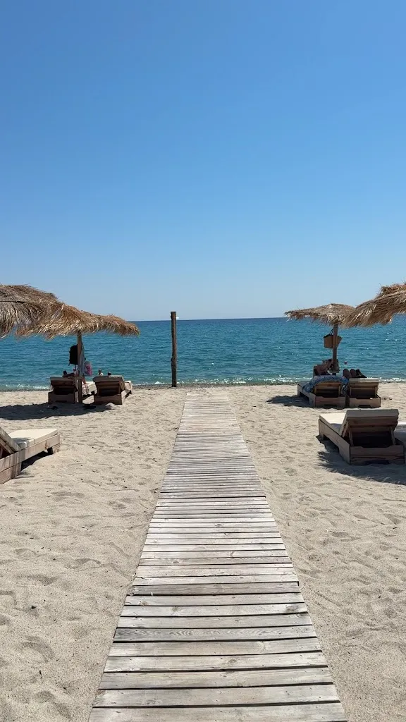 Maja Beach Club_Badolato Marina_slider_image_2