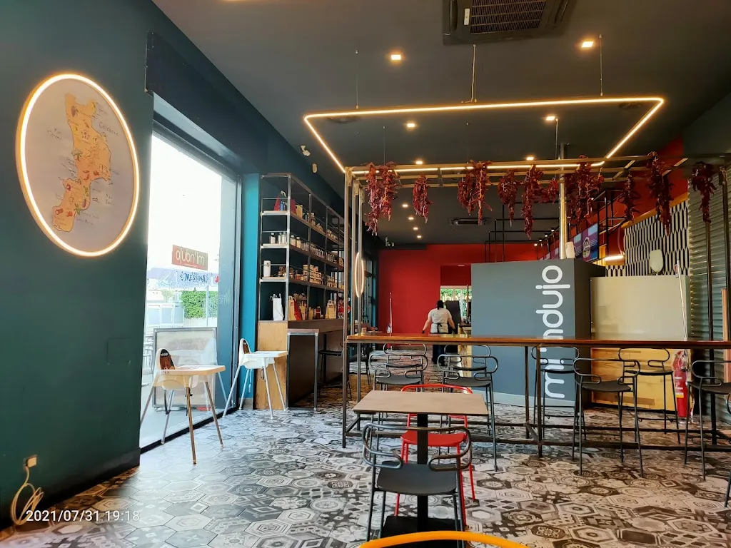 salman keyani_Mi' Ndujo - Marconi_Arcavacata_recensione