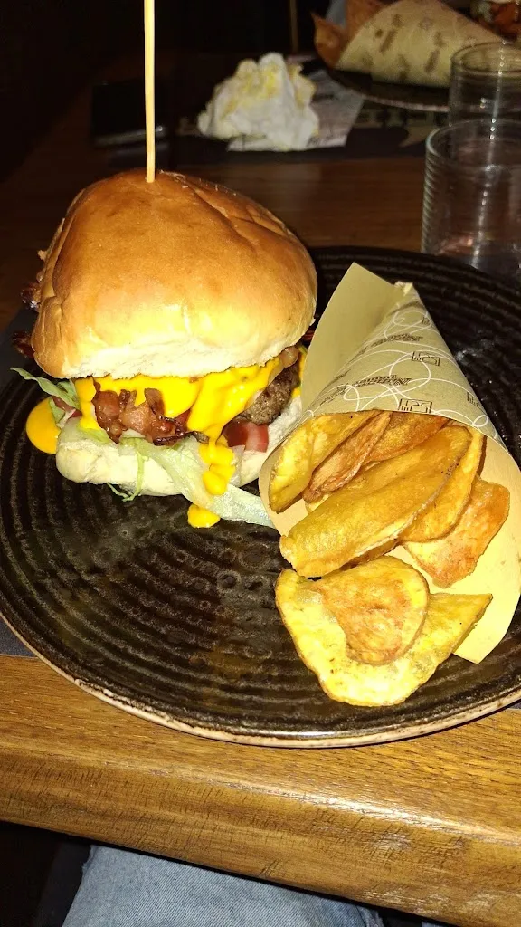 Vincenzo Rende_CicciBurger_Arcavacata_review