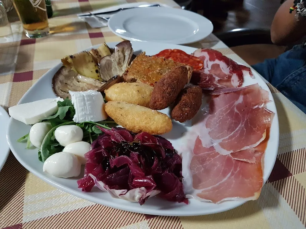 Antonello Capalbo_Antica Dattoli_Arcavacata_review