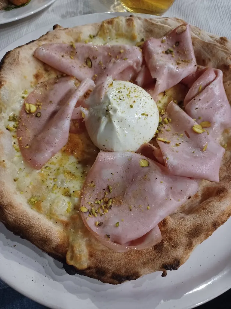 Giuseppe Aracri_Habanero Ristorante-Pizzeria_Belvedere Spinello_review