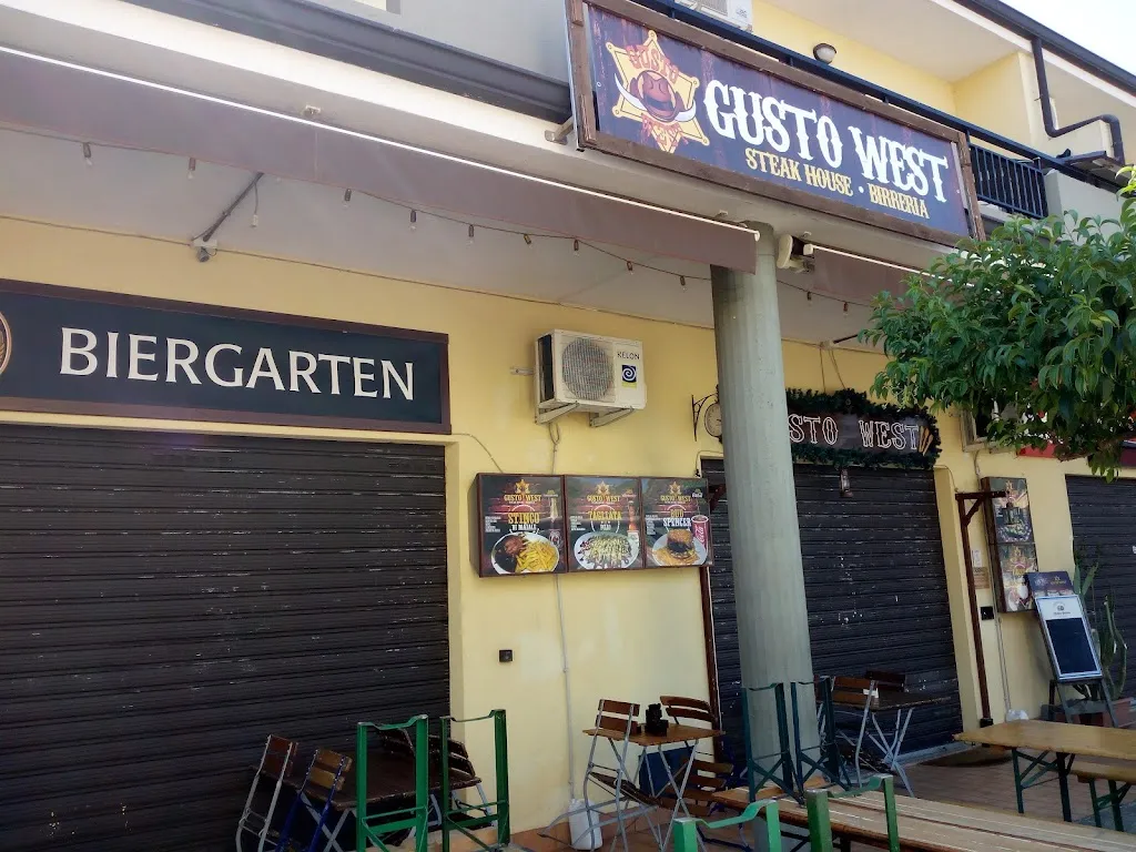 Gusto West restaurant in Bisignano