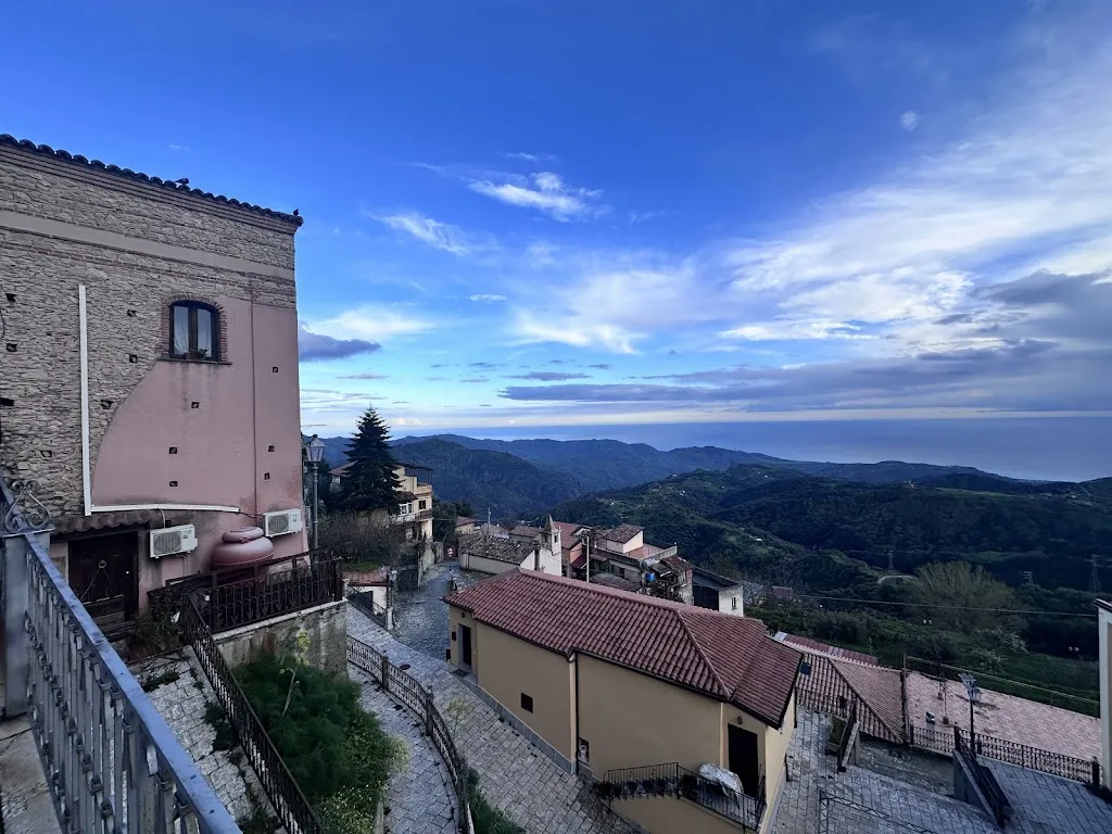 Agriturismo Ristorante La Taverna Di Bova restaurant in Bova