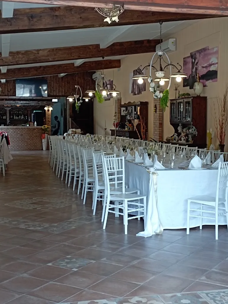 Scuderia Neri restaurant in Bova