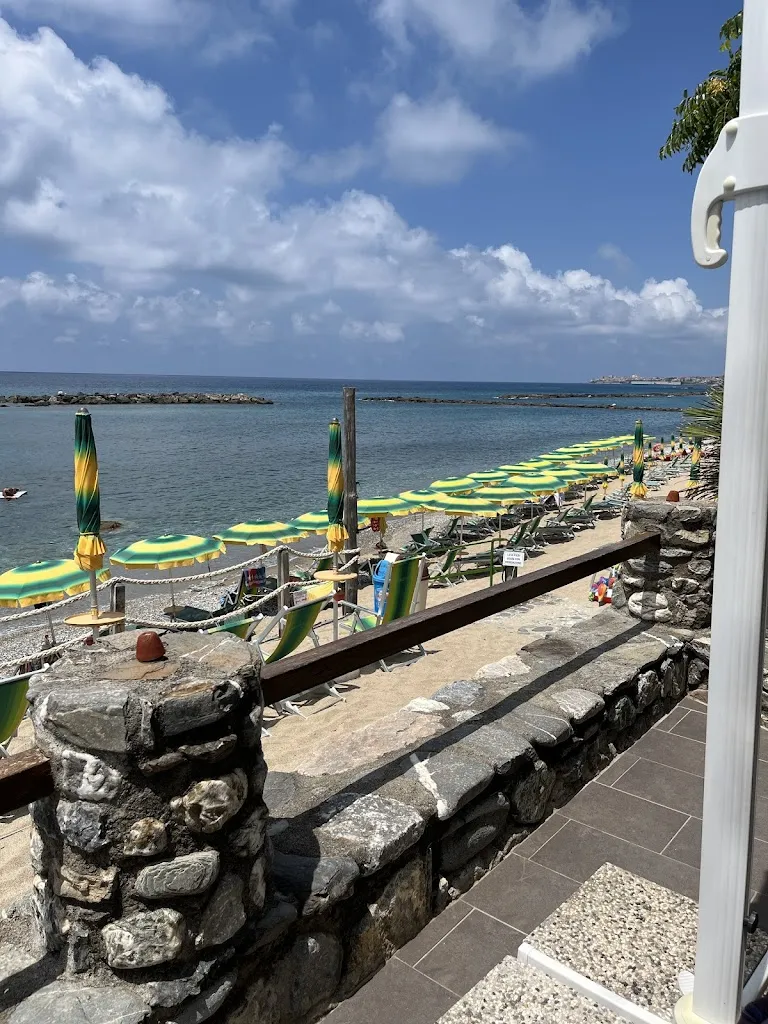 Michele Lacerenza_Il Bizzarro Beach Club_Belvedere Marittimo_review