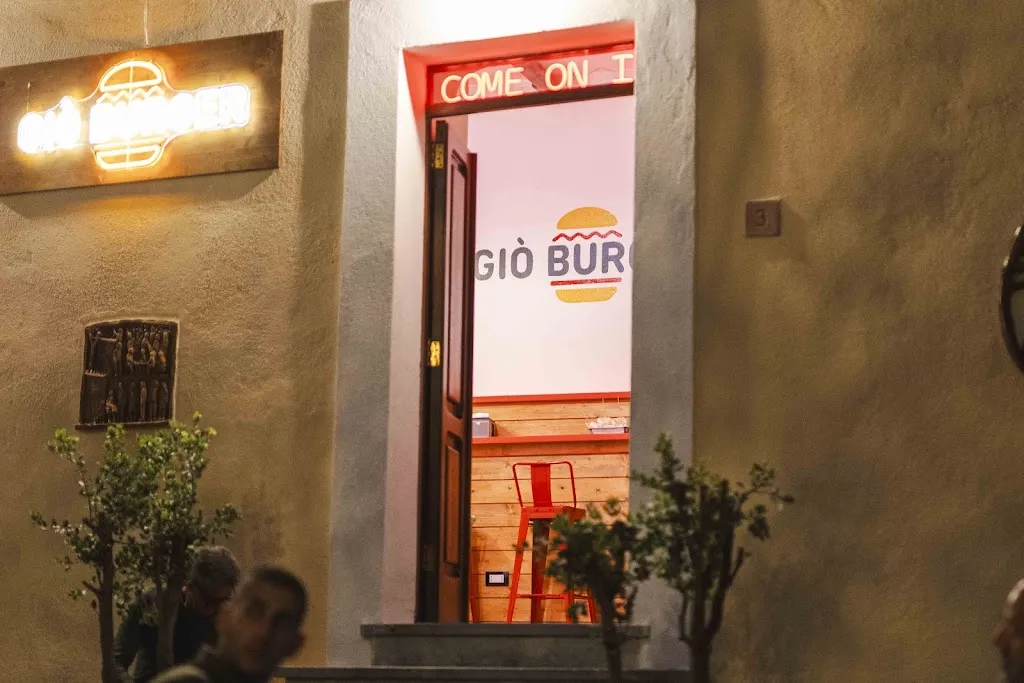 Giò Burger Belvedere restaurant in Belvedere Marittimo