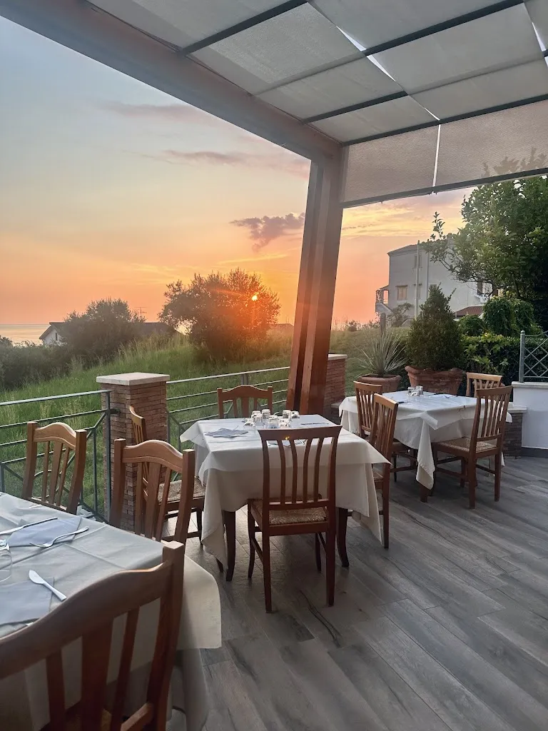 Le Sirene - Pizzeria & Sfizi restaurant in Belvedere Marittimo