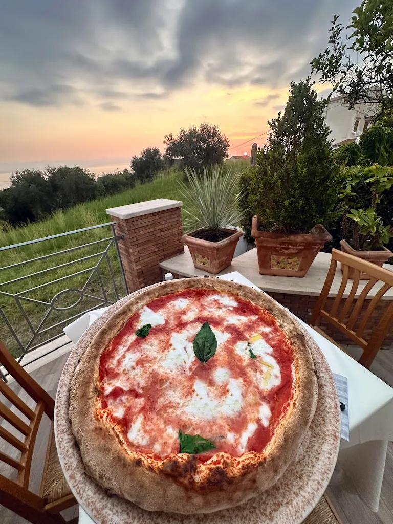 Le Sirene - Pizzeria & Sfizi_Belvedere Marittimo_slider_image_3