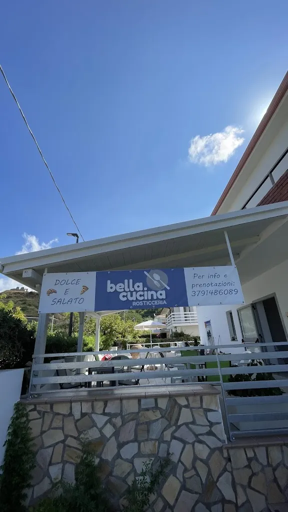 Bella Cucina - Rosticceria vista mare restaurant in Belvedere Marittimo