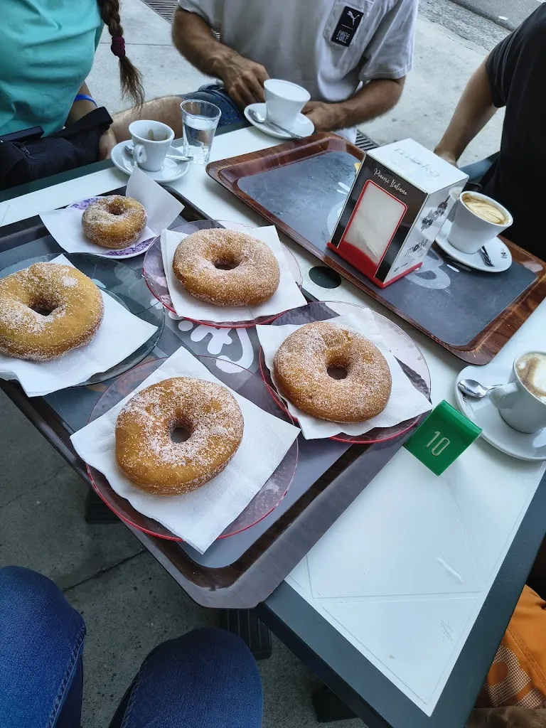 Il Delfino - Bar, Pasticceria e Grafferia_Belvedere Marittimo_slider_image_2