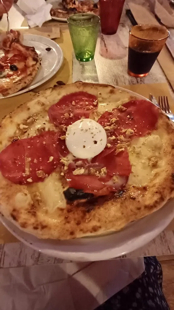 Delfina delfino_WANDERLUST_Botricello_recensione