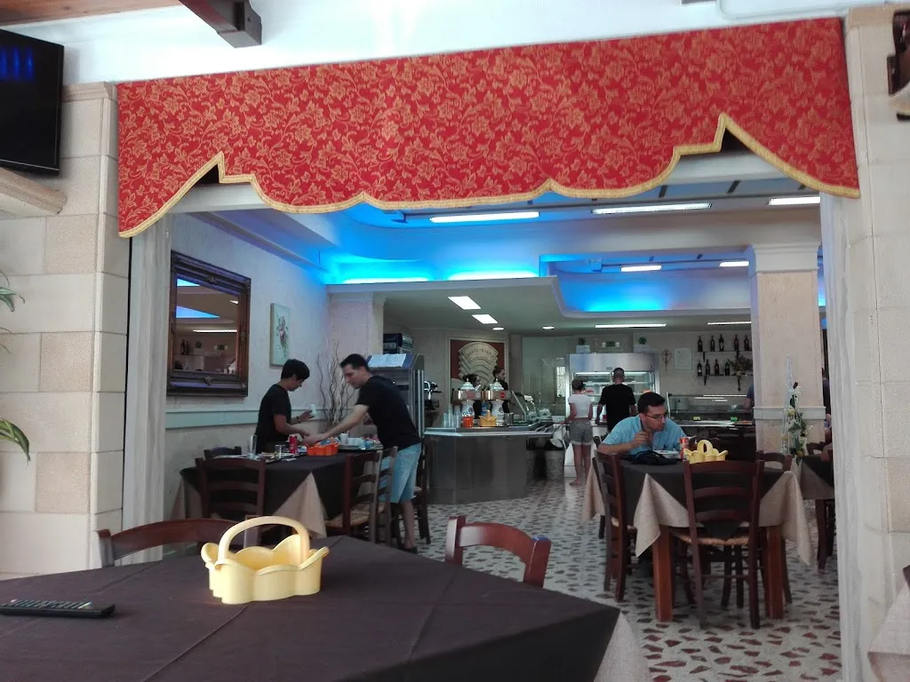 Domenico Gualtieri_Pasto Pronto Di Grillone Antonella & C. Snc_Botricello_review