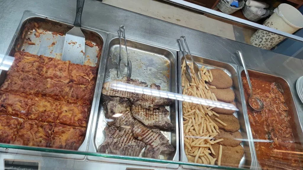 Pasto Pronto Di Grillone Antonella & C. Snc restaurant in Botricello