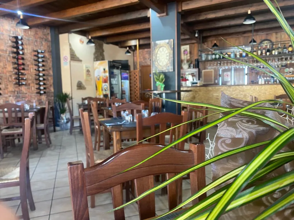 John Long restaurant in Botricello