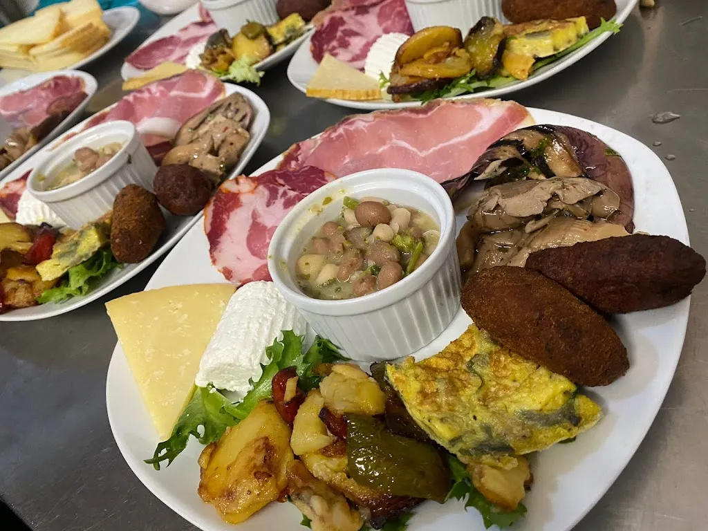 John Long_Botricello_slider_image_2